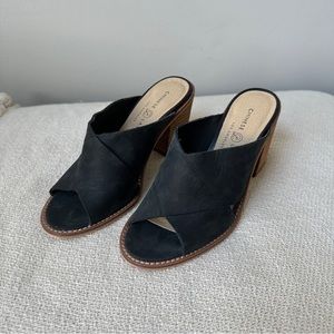 Chinese Laundry Black Heels / Size 6.5